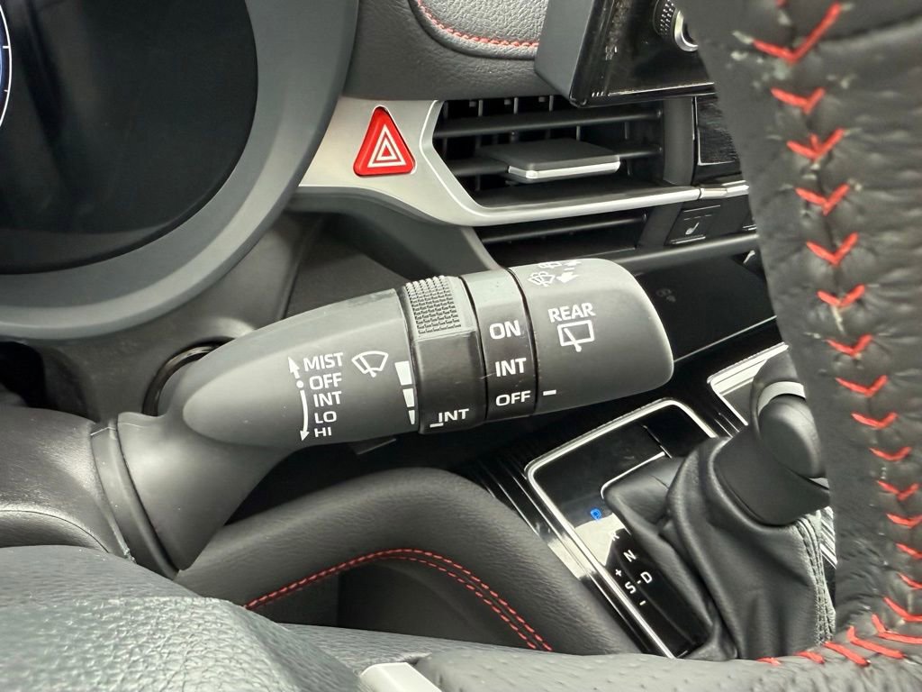 Used 2025 Toyota Sienna XSE image 41