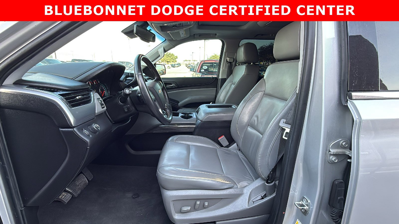 Used 2020 Chevrolet Suburban LT image 9