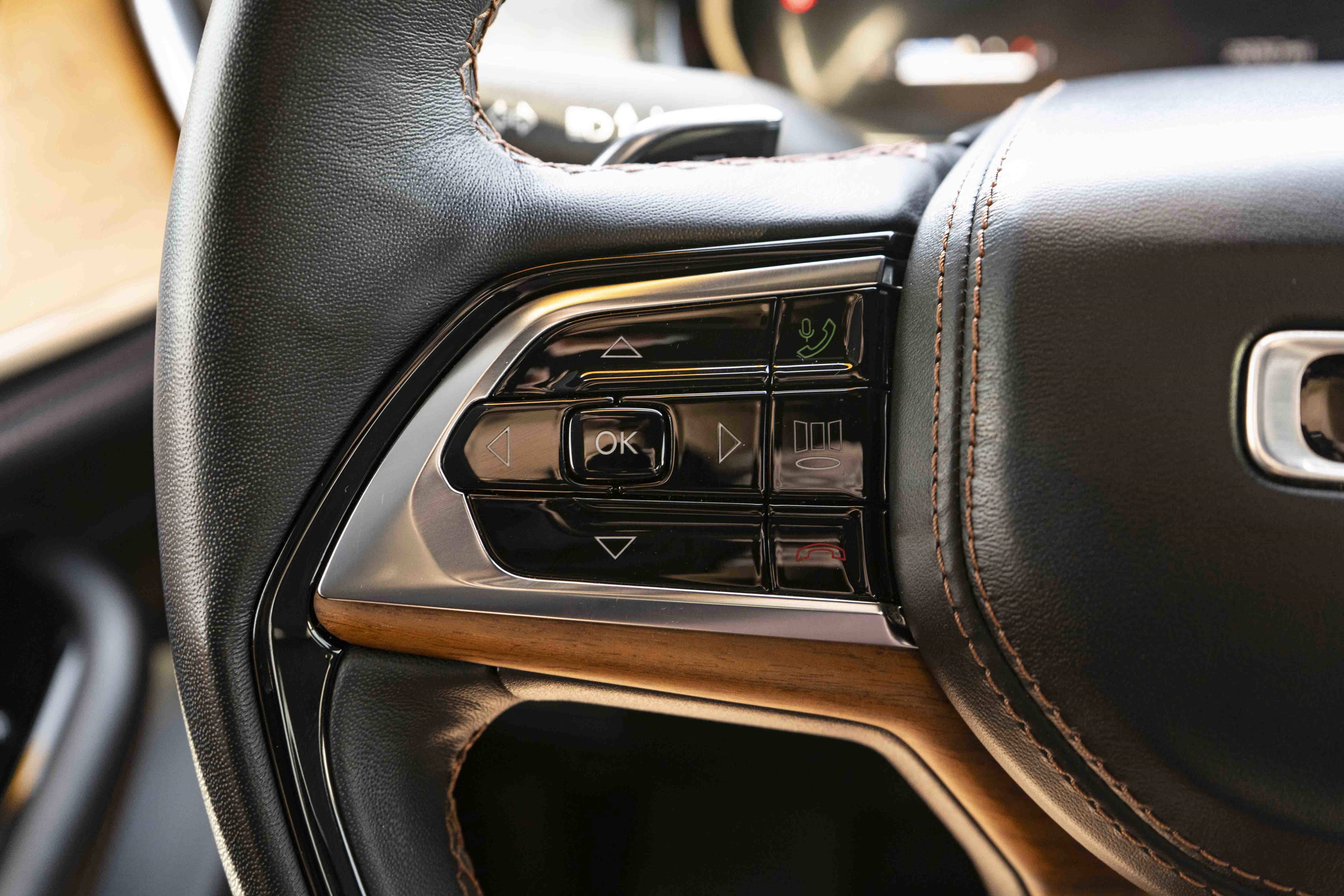 Used 2023 Jeep Grand Cherokee Summit image 22