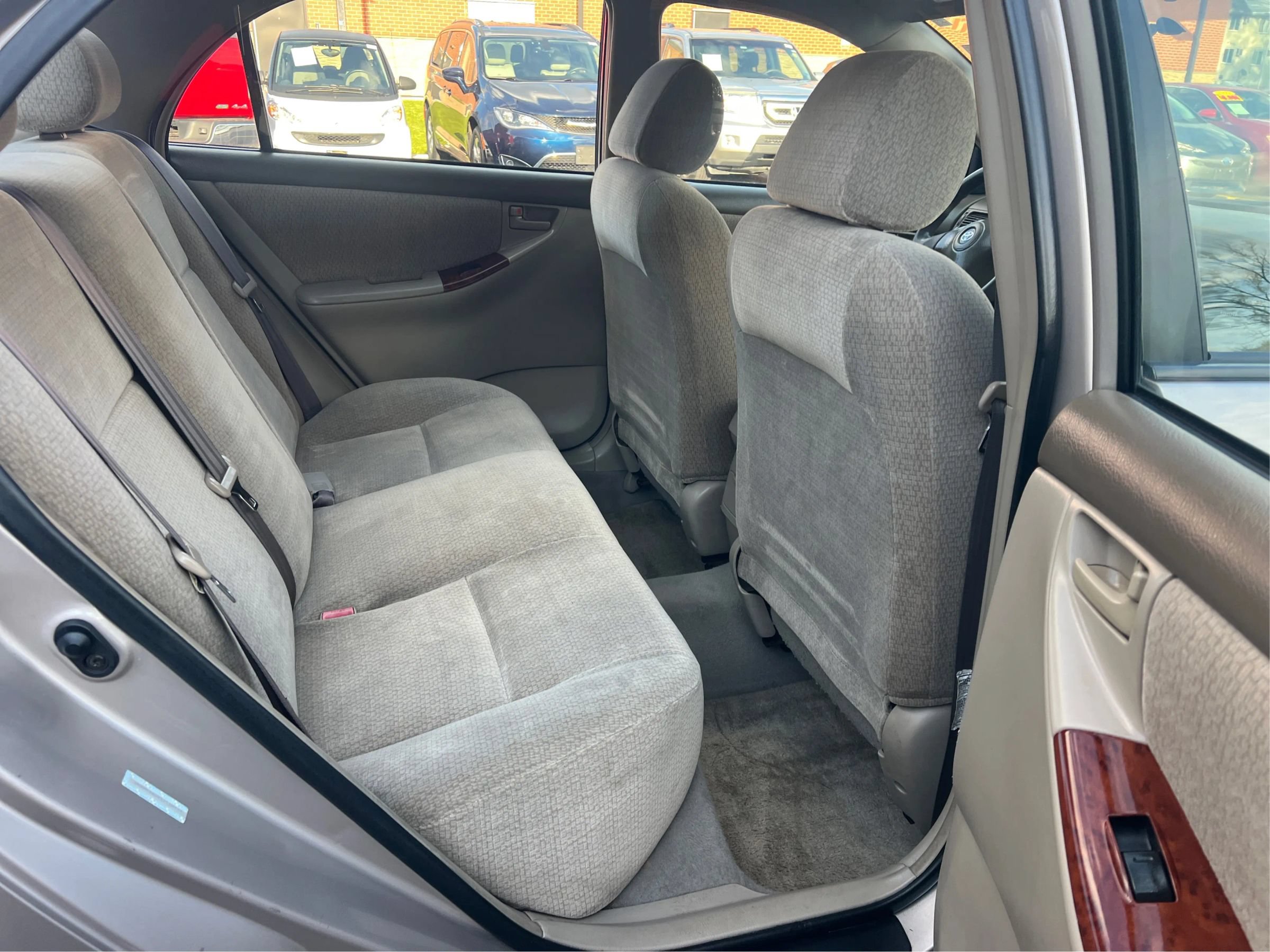 Used 2003 Toyota Corolla LE FWD image 25