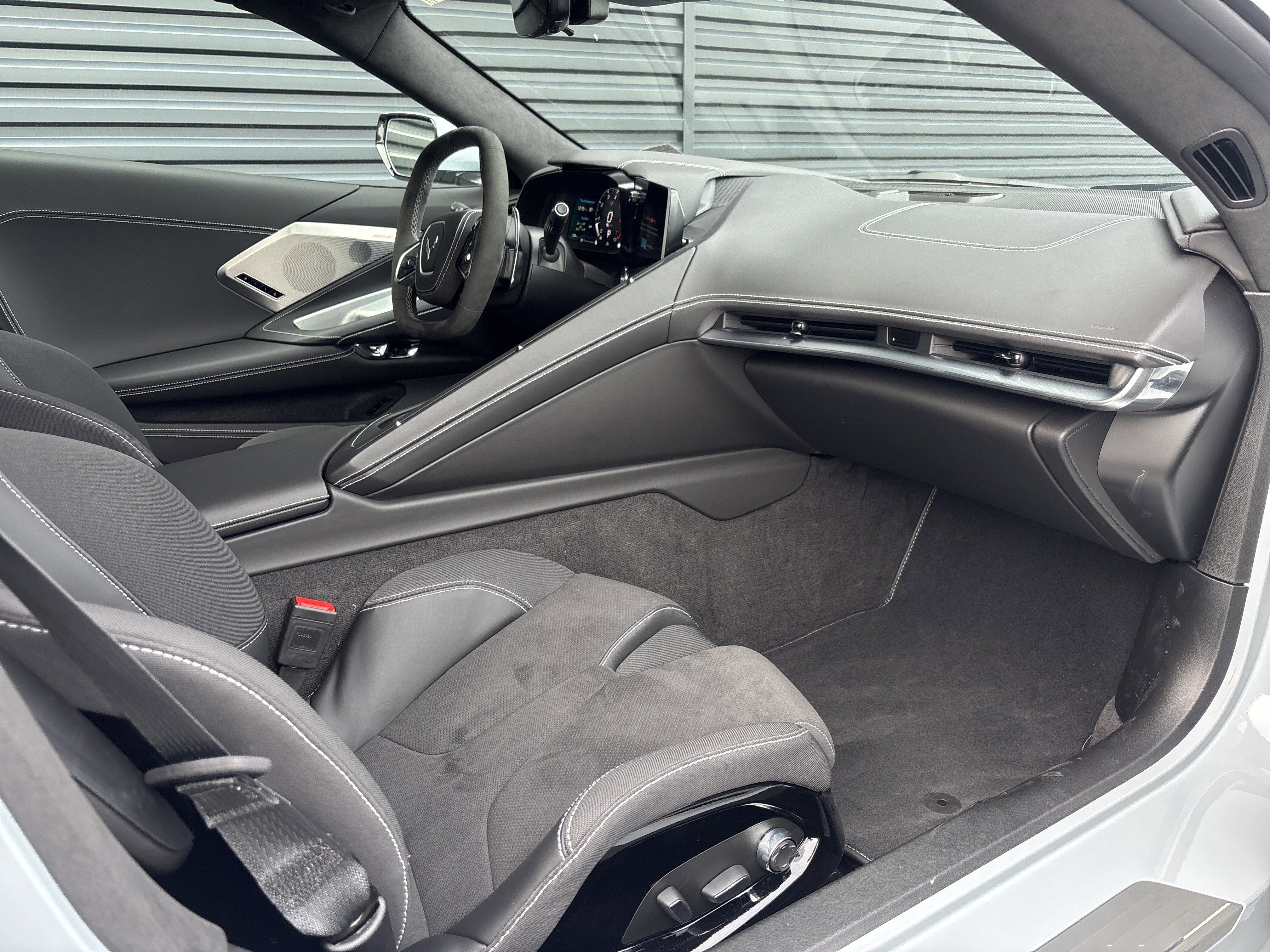 Used 2024 Chevrolet Corvette Stingray Premium Cpe w/ 3LT image 13