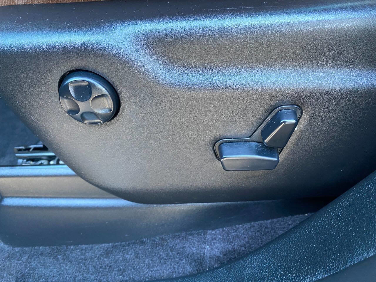 Used 2017 Jeep Grand Cherokee Summit w/ Platinum Series Group image 20