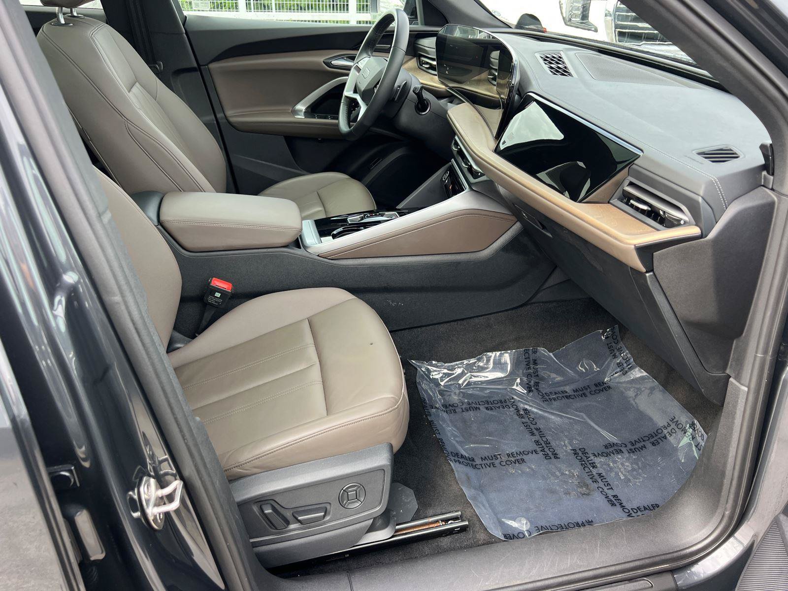 Certified 2025 Audi Q5 Premium w/ Premium Plus AWD/4WD image 13