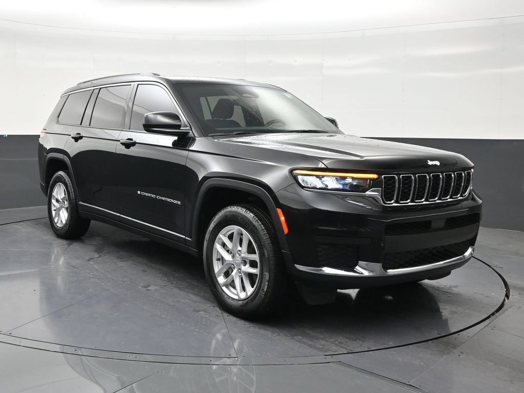Used 2025 Jeep Grand Cherokee L Laredo w/ Luxury Tech Group I AWD/4WD image 5