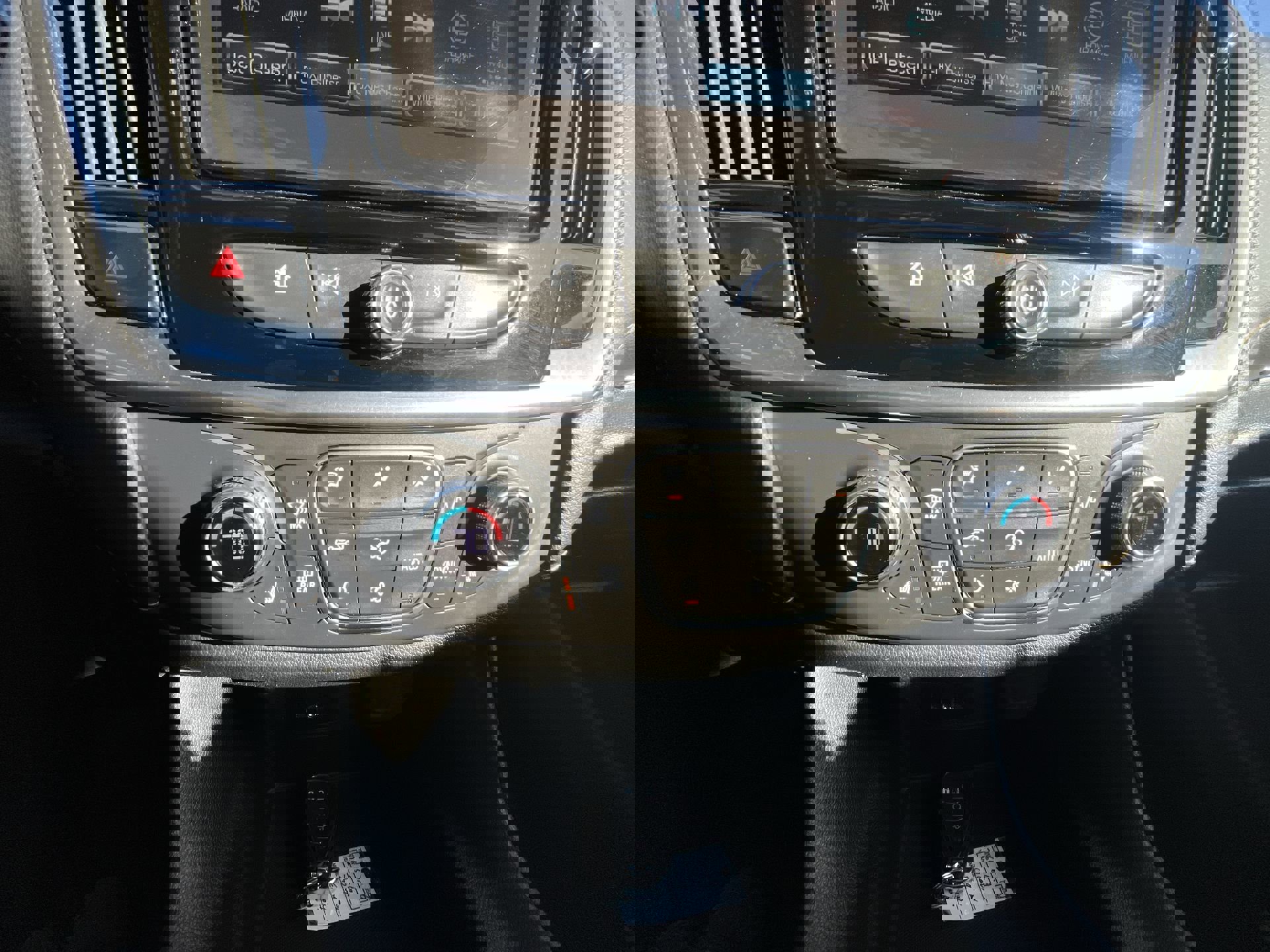 Used 2019 Chevrolet Traverse LT image 11