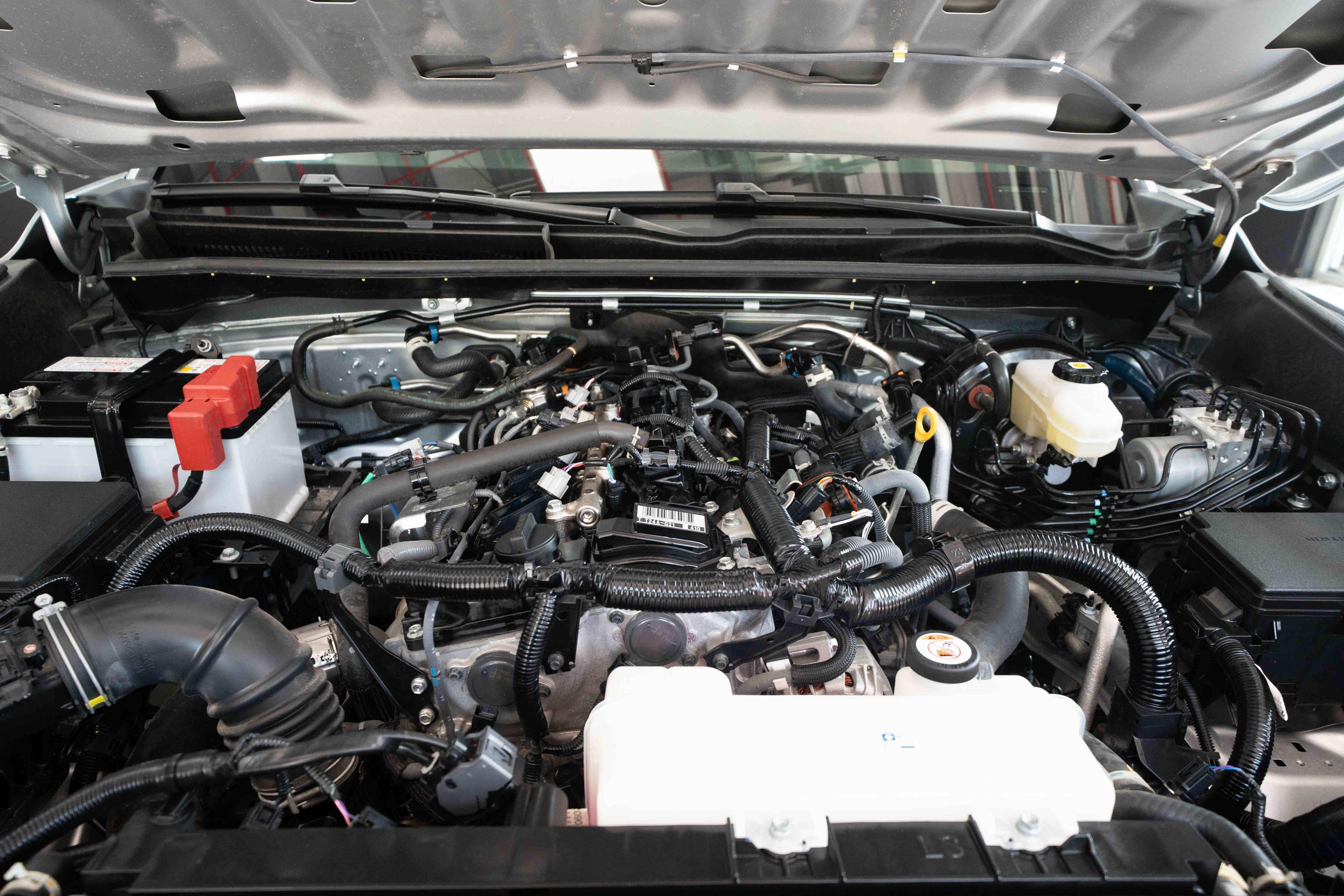 Certified 2025 Toyota 4Runner SR5 AWD/4WD image 32