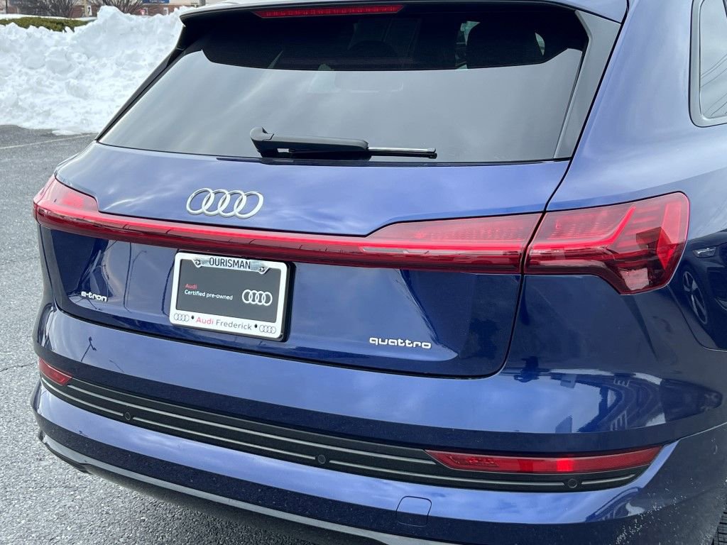 Certified 2022 Audi e-tron Premium w/ Convenience Plus Package image 8