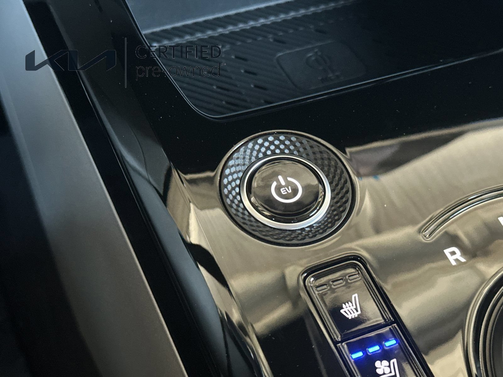 Certified 2024 Kia Niro Wave FWD image 23