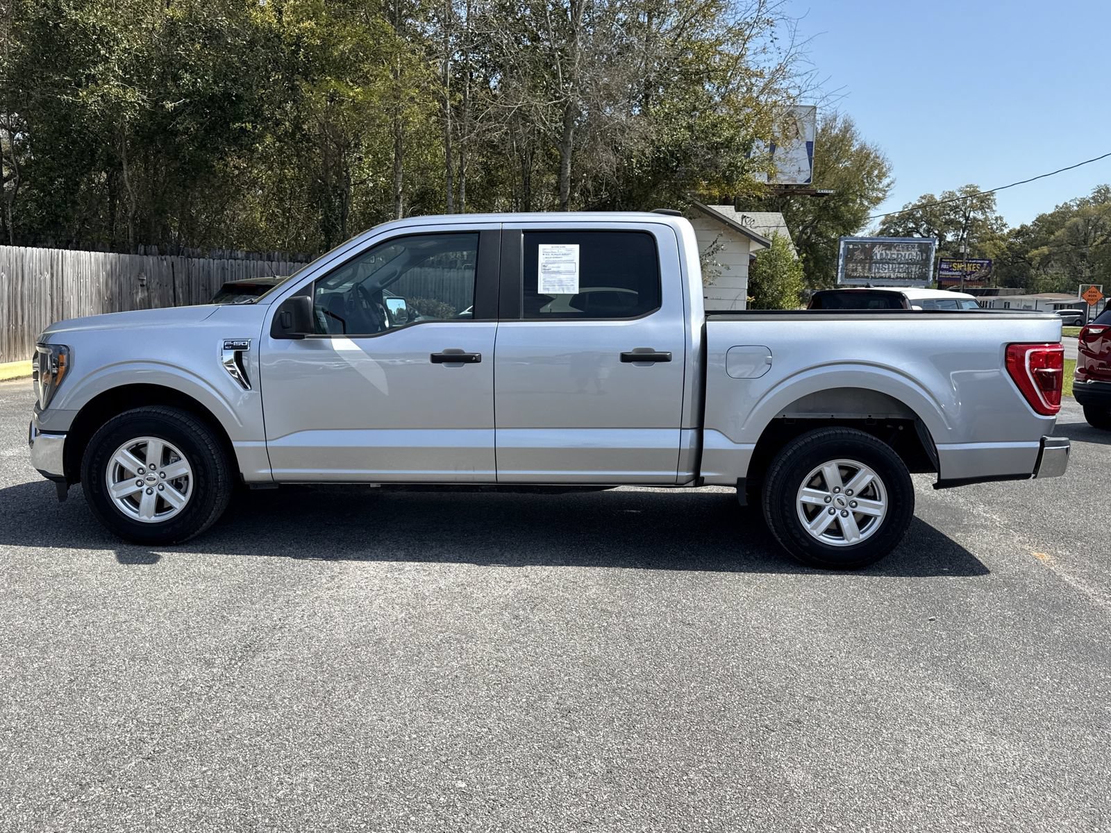 Used 2023 Ford F150 XLT RWD image 2