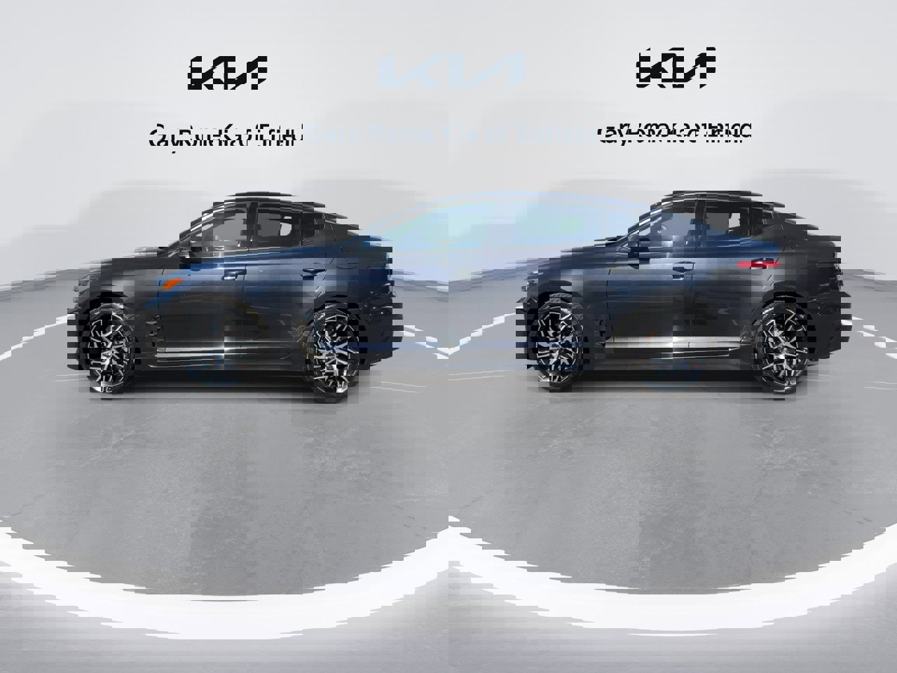 Used 2022 Kia Stinger GT-Line w/ Sun & Sound Package image 5