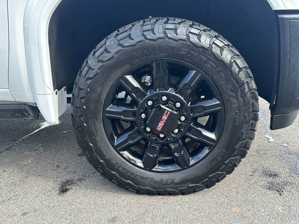 Used 2024 GMC Sierra 2500 AT4 w/ AT4 Premium Plus Package image 13