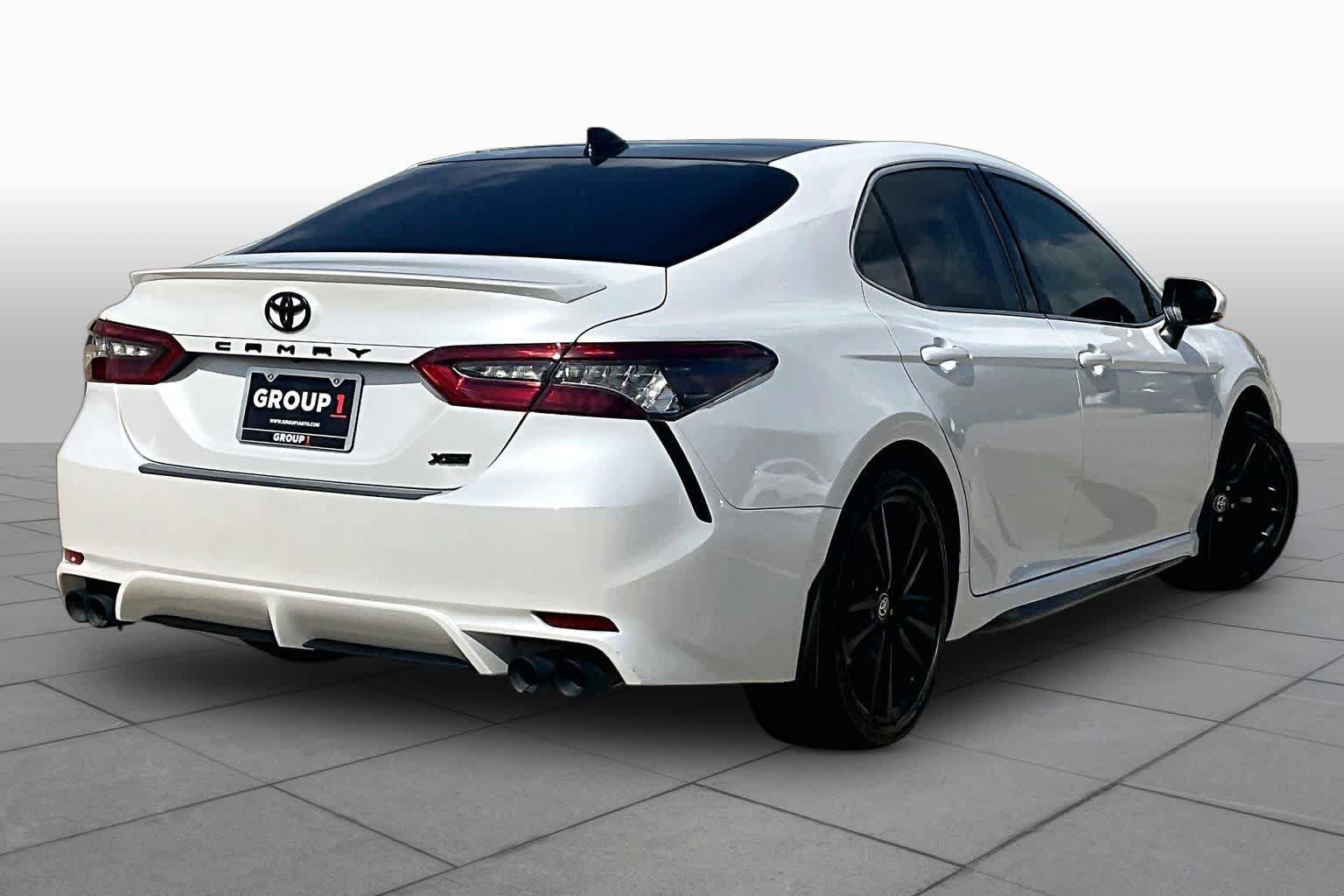 Used 2023 Toyota Camry XSE FWD image 13