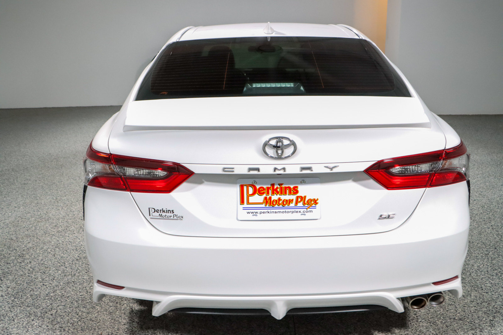 Used 2023 Toyota Camry SE FWD image 8