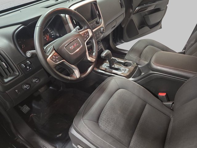 Used 2018 GMC Canyon SLE image 18