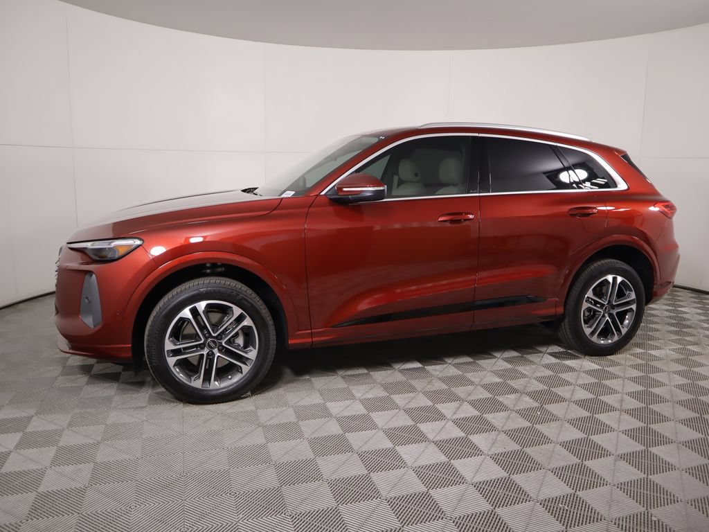 Used 2025 Audi Q5 Premium Plus w/ Premium Plus AWD/4WD image 9
