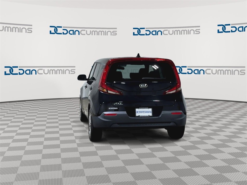 Used 2020 Kia Soul LX image 8