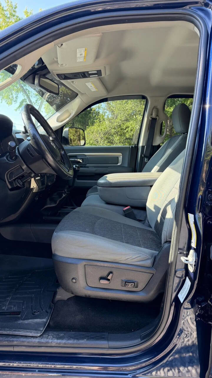 Used 2014 RAM 2500 SLT w/ Luxury Group image 17