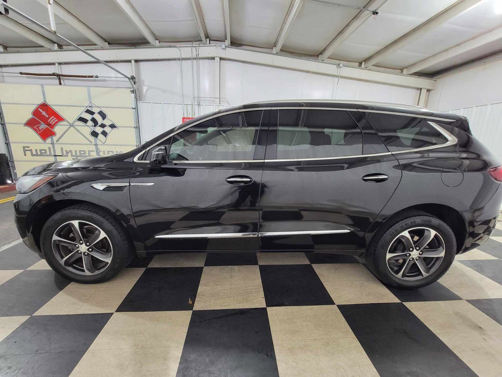 Used 2020 Buick Enclave Essence w/ Sport Touring Edition image 9