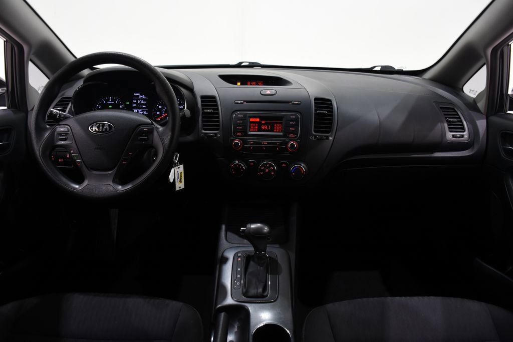 Used 2016 Kia Forte LX image 8