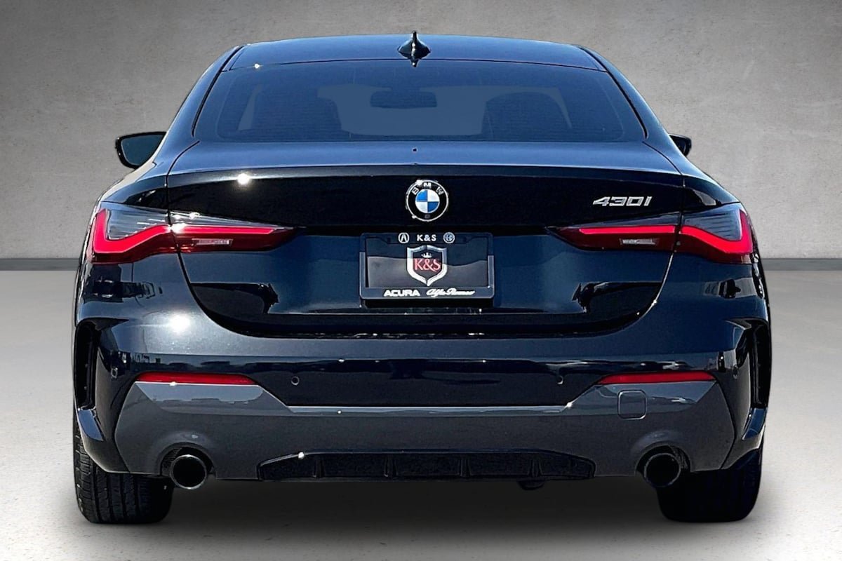 Used 2021 BMW 430i Coupe w/ M Sport Package RWD image 4