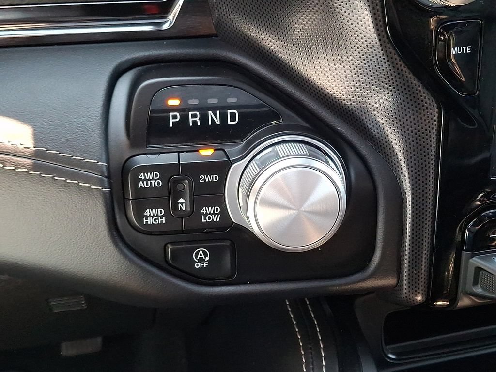 Used 2023 RAM 1500 Limited AWD/4WD image 17