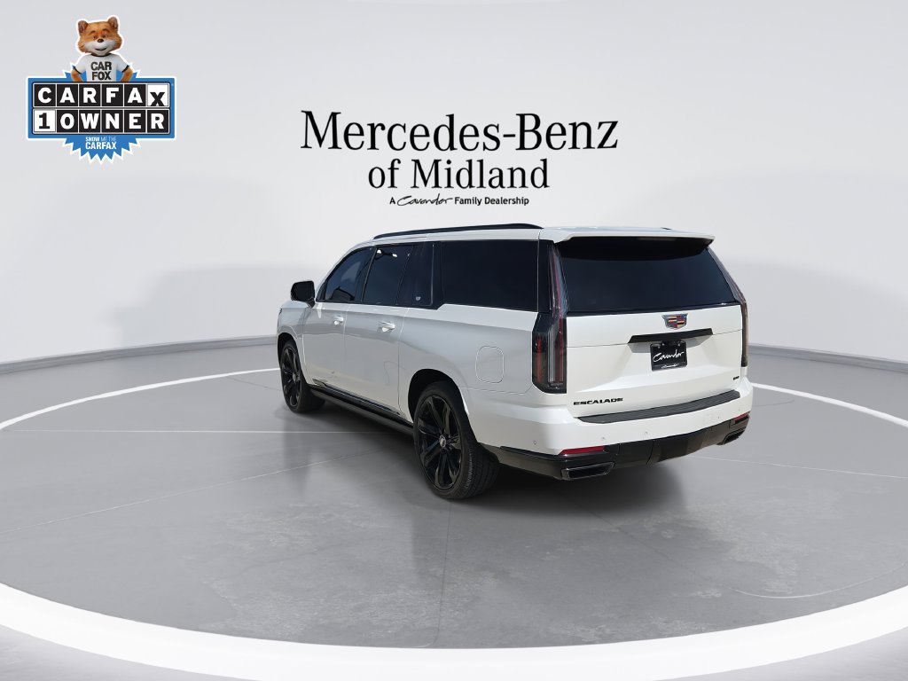Used 2025 Cadillac Escalade ESV Sport Platinum w/ LPO, Floor Liner Package AWD/4WD image 6