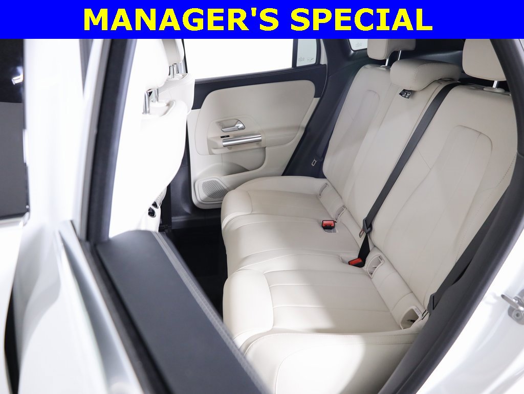 Used 2025 Mercedes-Benz GLA 250 4MATIC image 34