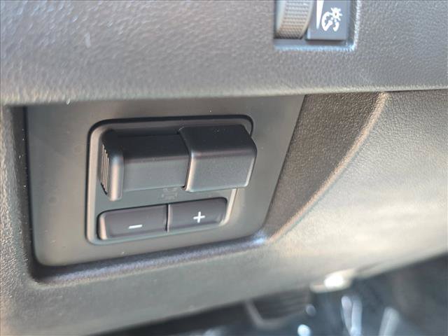 Used 2025 GMC Canyon Elevation RWD image 10