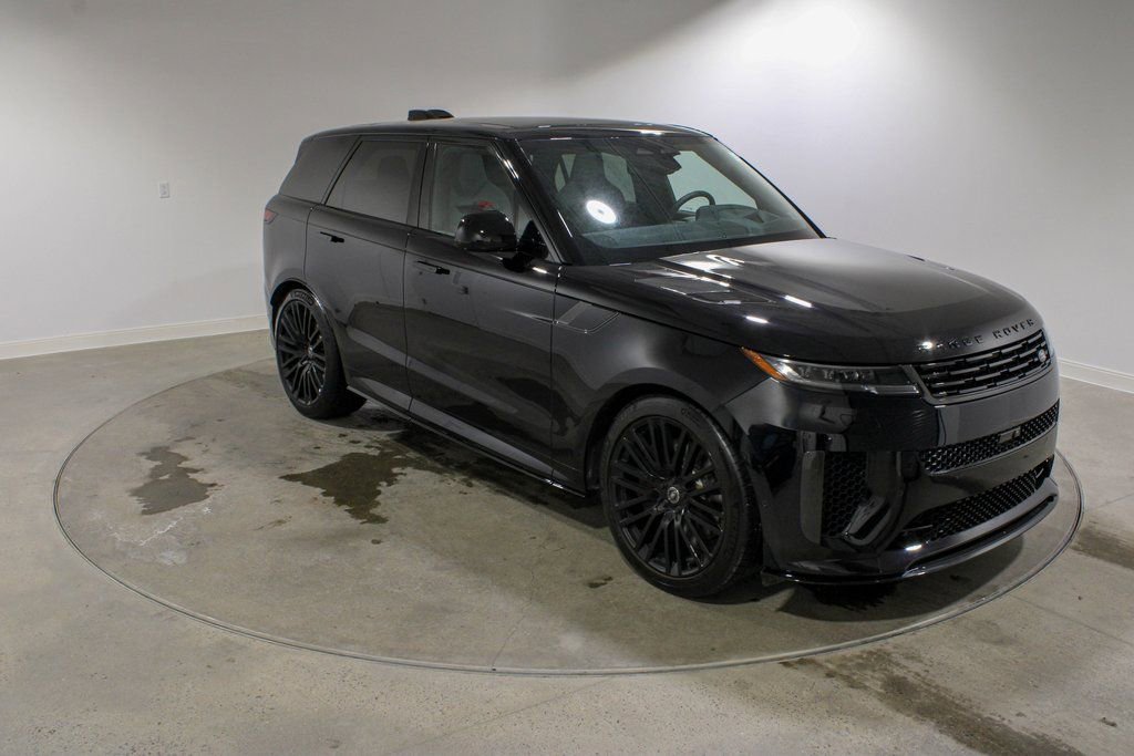 Used 2025 Land Rover Range Rover Sport SV Edition Two image 7