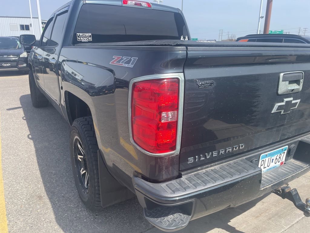 Used 2017 Chevrolet Silverado 1500 LT w/ All Star Edition AWD/4WD image 5