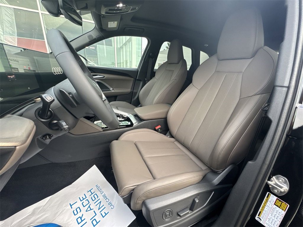 New 2025 Audi Q5 Premium Plus image 11