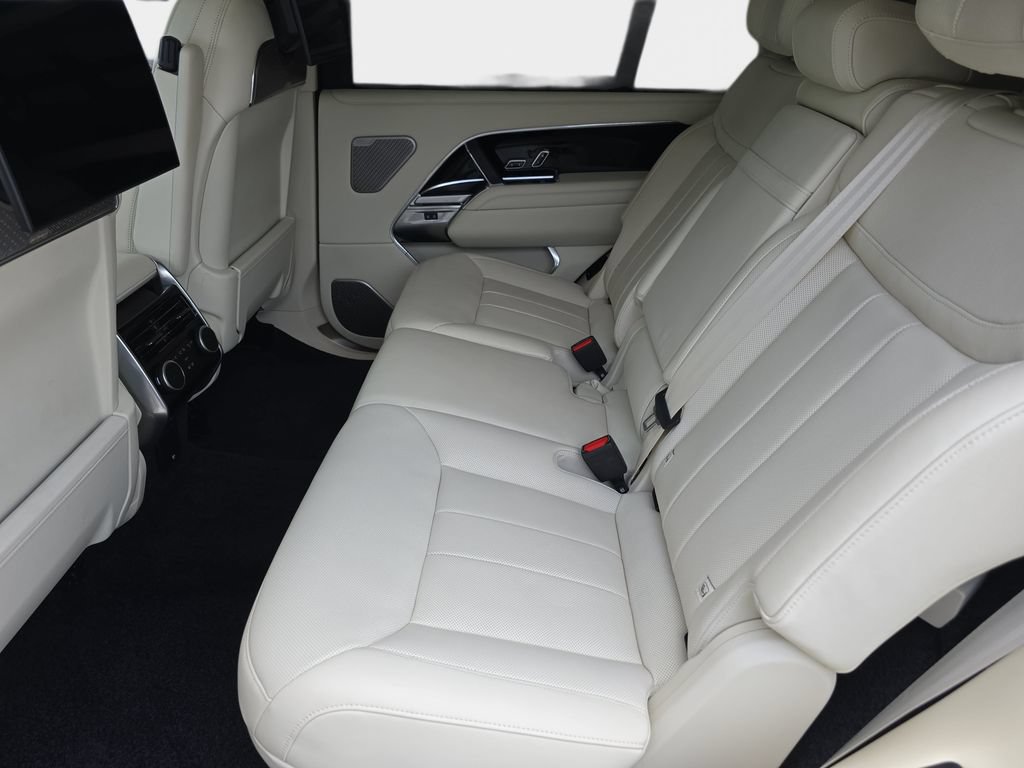 Certified 2024 Land Rover Range Rover Long Wheelbase Autobiography AWD/4WD image 16
