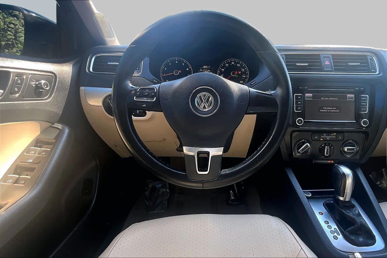 Used 2014 Volkswagen Jetta SE FWD image 6