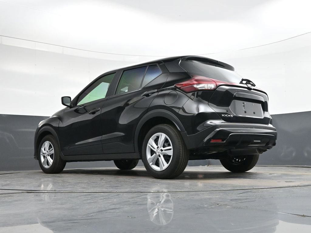 Certified 2025 Nissan Kicks Play S FWD image 38