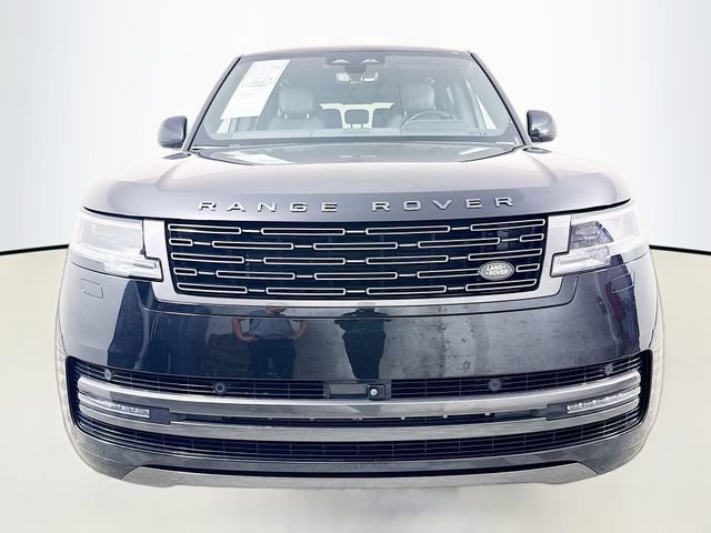Used 2024 Land Rover Range Rover Long Wheelbase SE AWD/4WD image 2