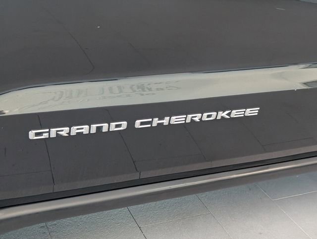 Used 2015 Jeep Grand Cherokee Limited image 5