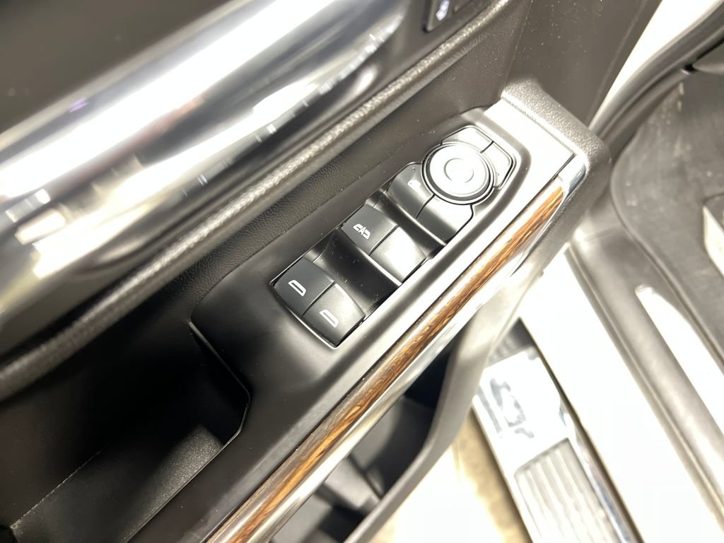 Used 2019 Chevrolet Silverado 1500 High Country w/ Max Trailering Package image 11