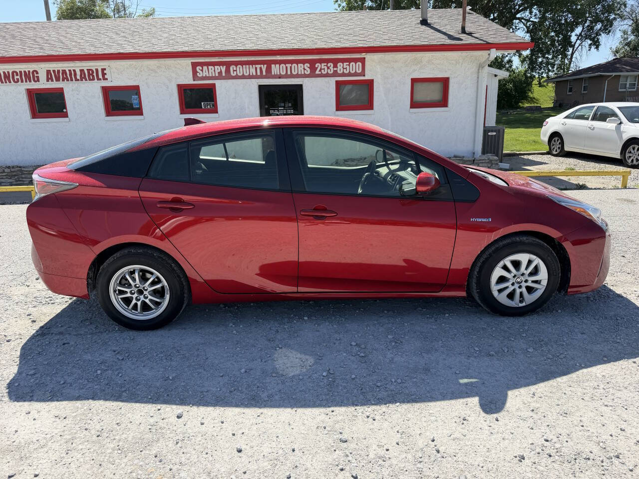 Used 2016 Toyota Prius Two FWD image 2