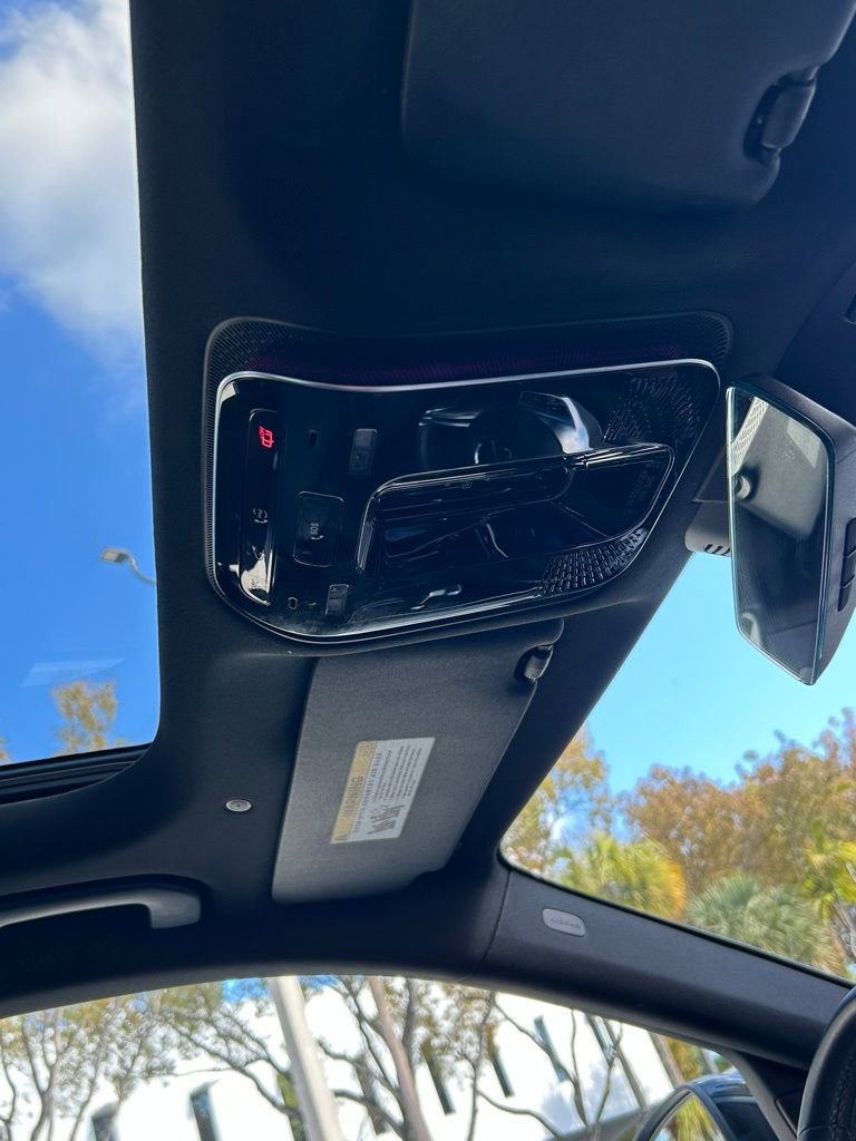 Used 2025 Mercedes-Benz C 300 Sedan image 35