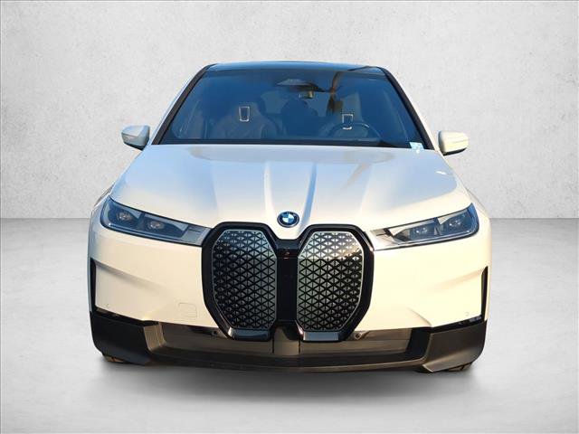 Certified 2023 BMW iX xDrive50 w/ Premium Package AWD/4WD image 2