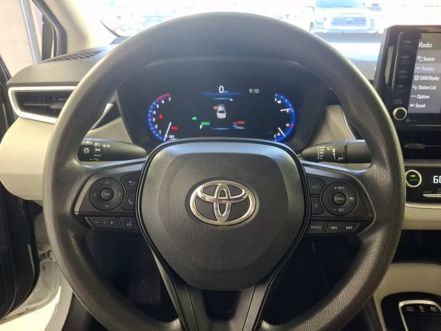 Used 2022 Toyota Corolla LE FWD image 23