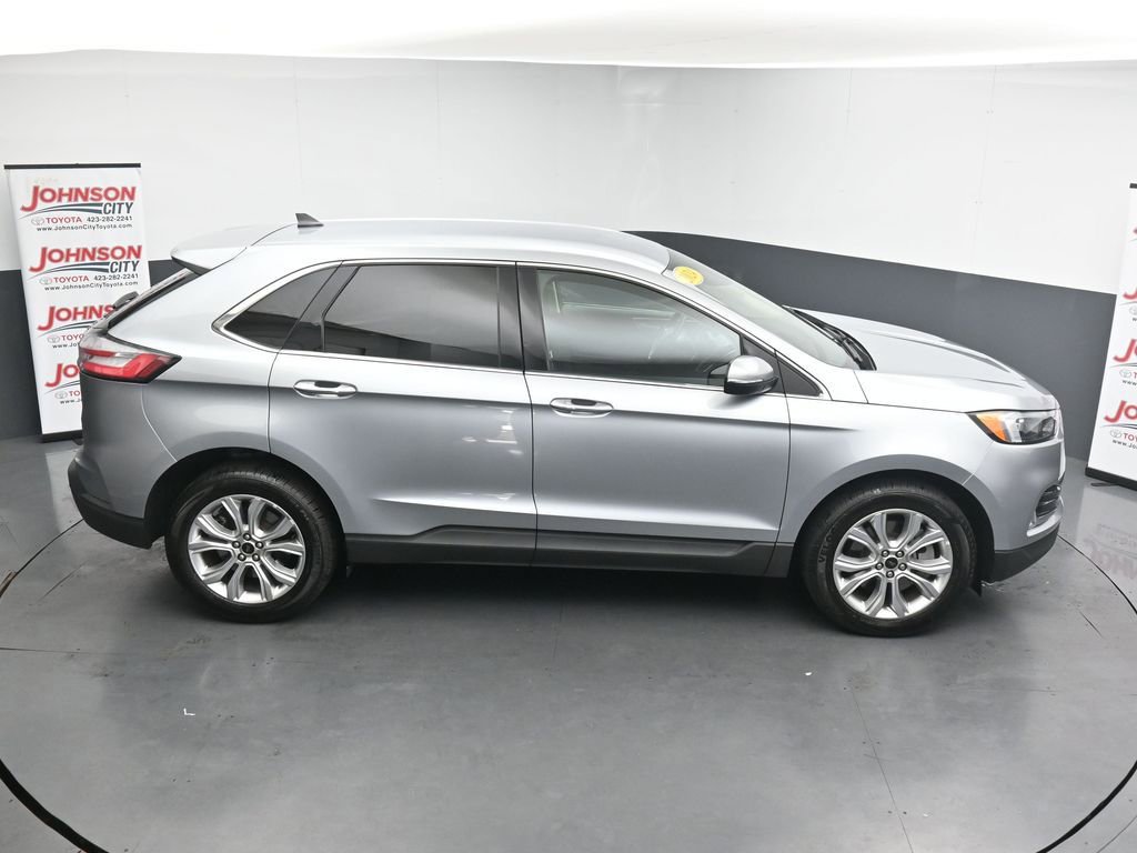 Used 2024 Ford Edge Titanium image 32