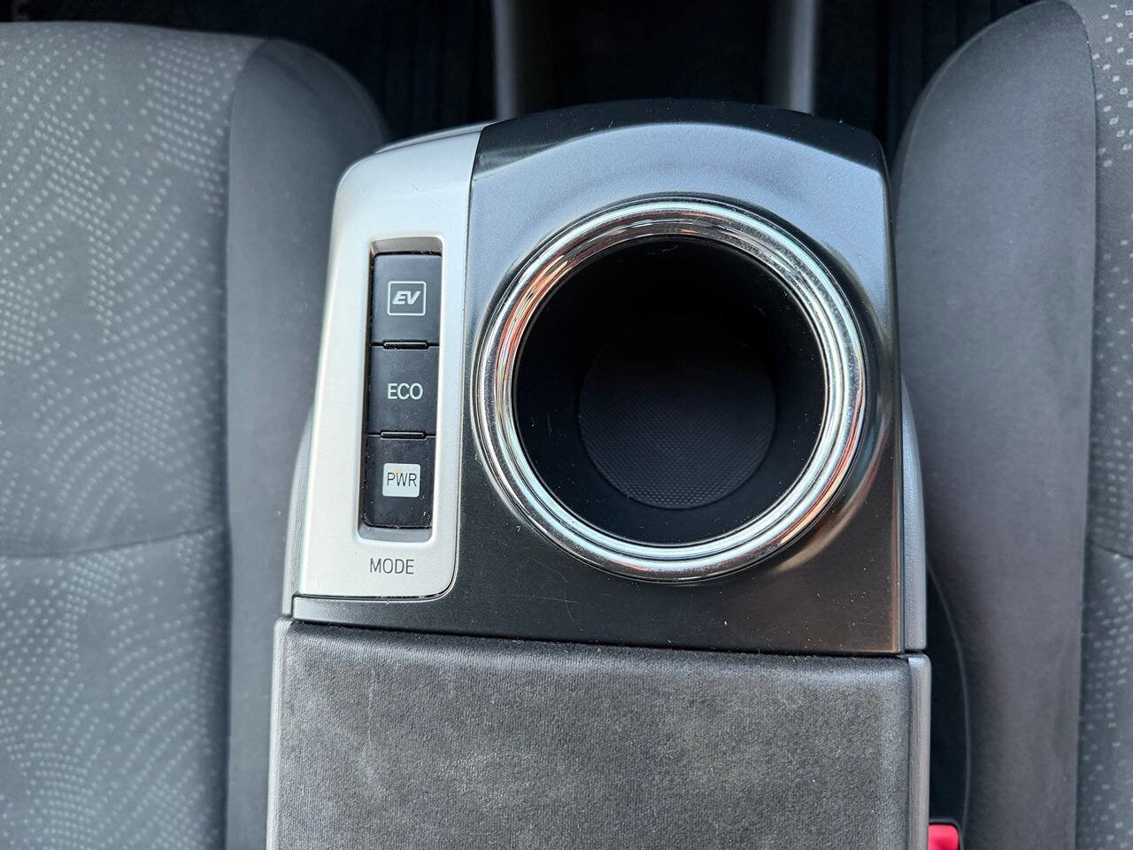 Used 2014 Toyota Prius V Three FWD image 41