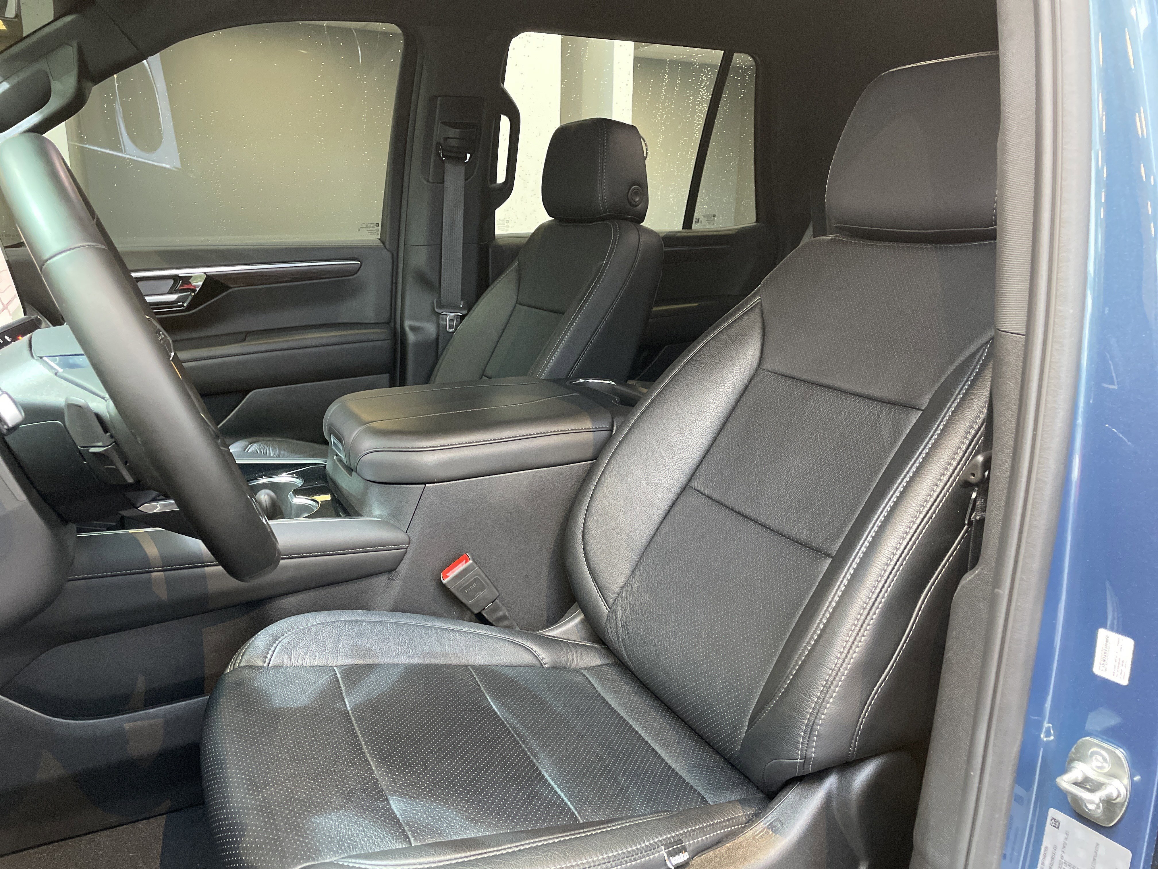 Used 2025 Chevrolet Tahoe LS w/ LPO, Dark Essentials Package RWD image 18