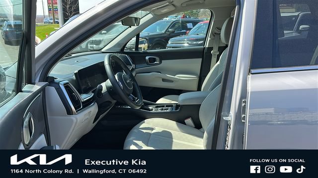 Certified 2025 Kia Sorento S AWD/4WD image 9