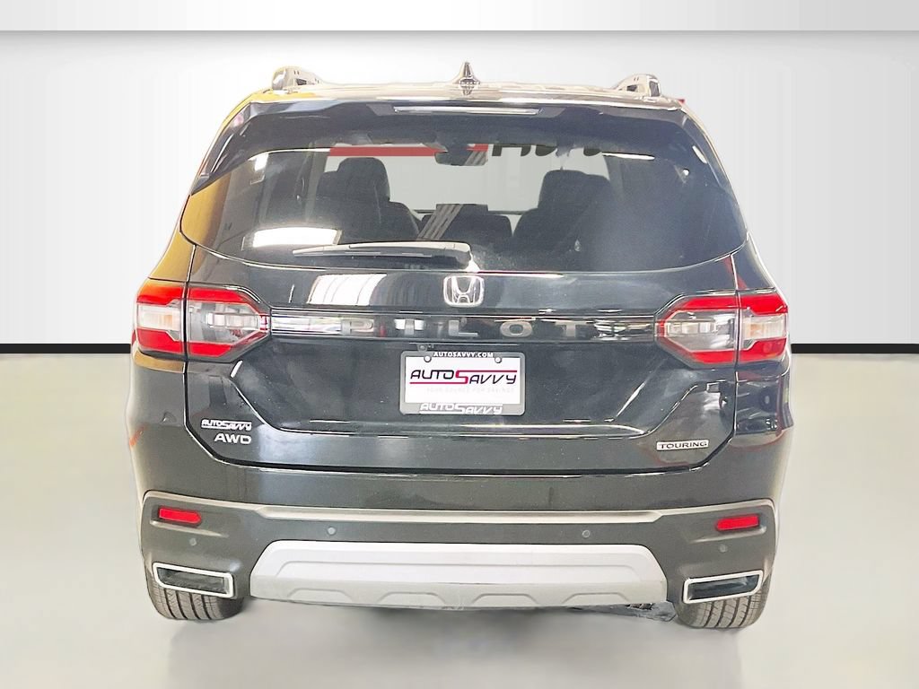 Used 2024 Honda Pilot Touring image 6