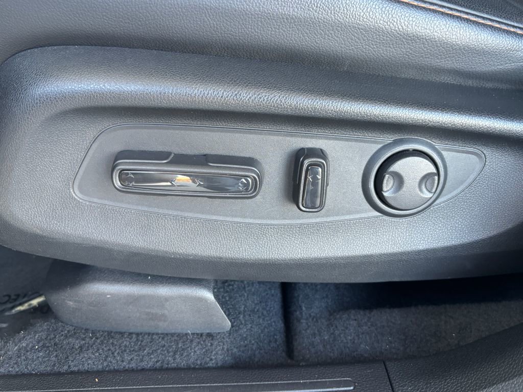 Used 2023 Honda CR-V Sport Touring image 25