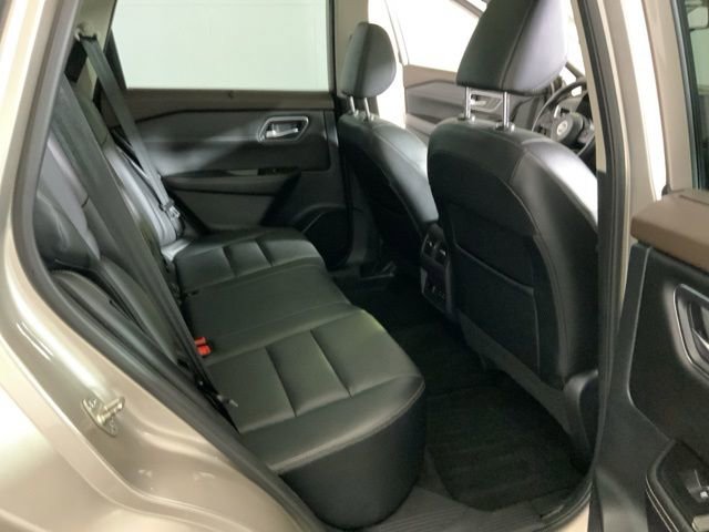 Used 2021 Nissan Rogue SL w/ Premium Package image 29