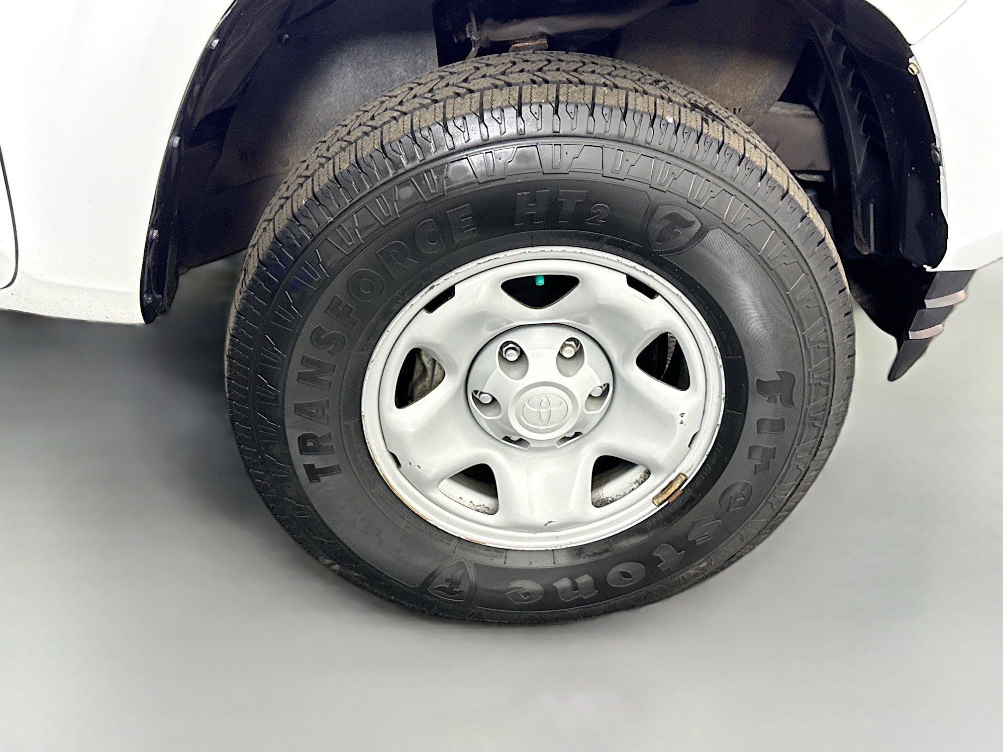 Used 2018 Toyota Tacoma SR image 31