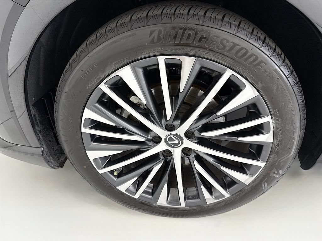 Used 2023 Lexus RX 350 Premium Plus w/ Cold Area Package FWD image 29